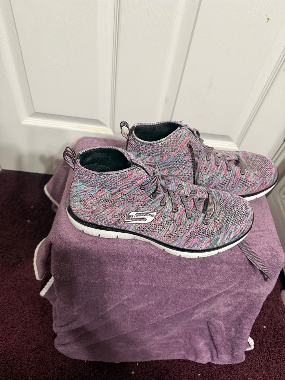 Skechers Pink and Blue Knit lace up Athletic Sneakers beautifully colored!